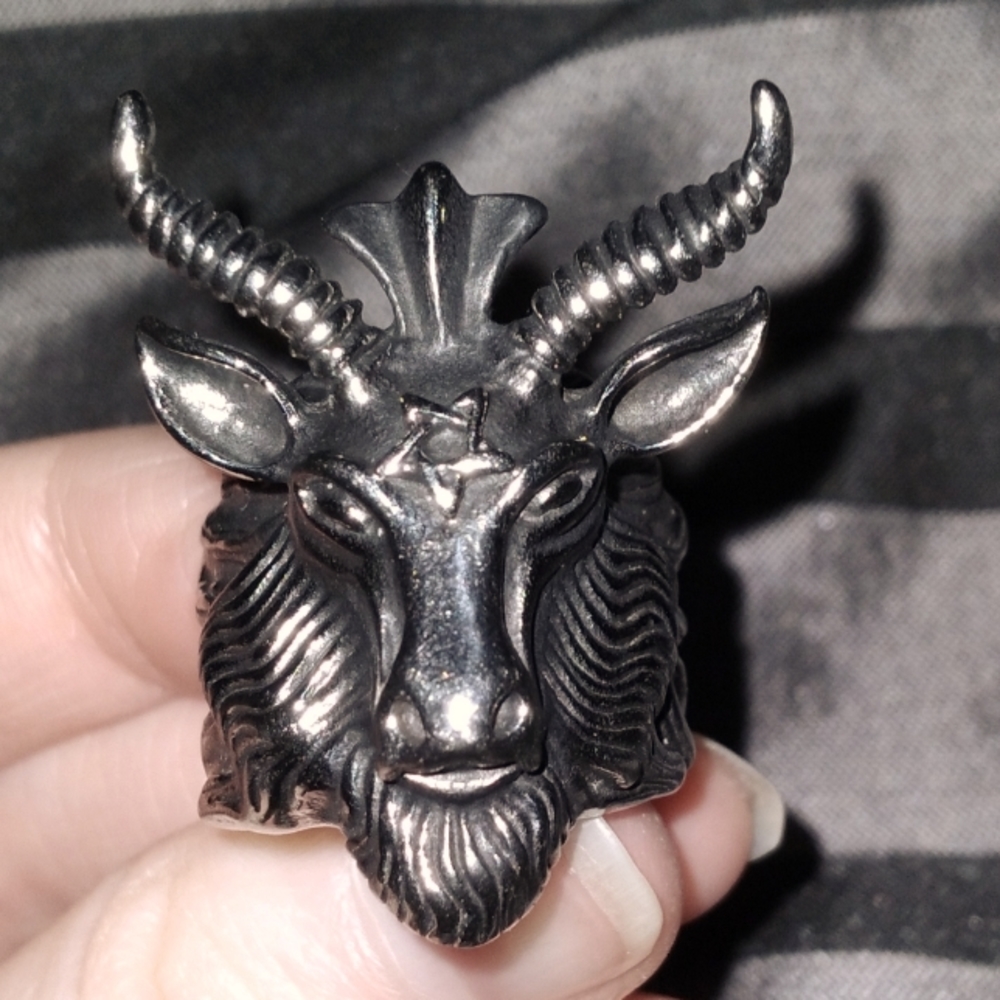 Sterling silver unisex size 7.5 Baphomet